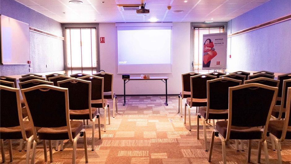 Ibis Paris Hotel Meeting