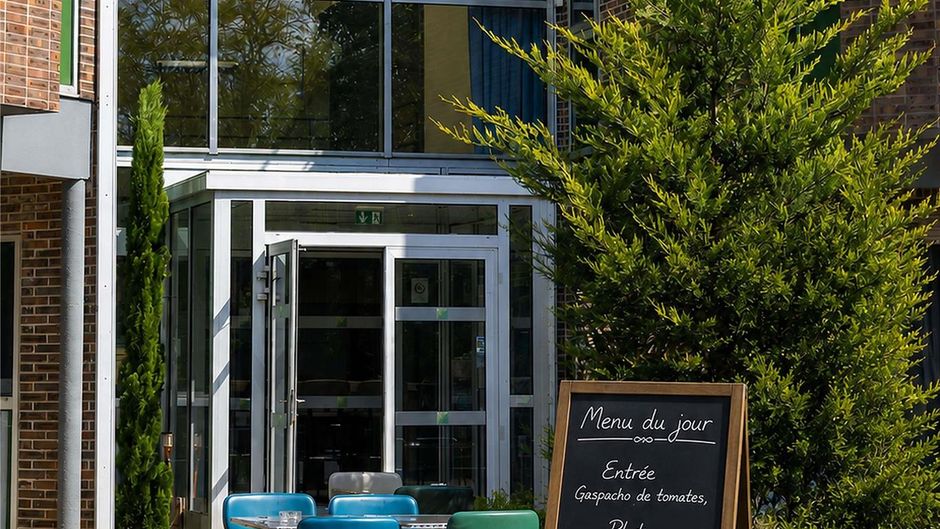 ibis Styles Evry Lisses Exterior