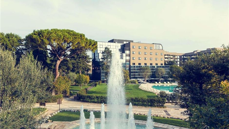 Mercure Villa Romanazzi Carducci Bari Exterior