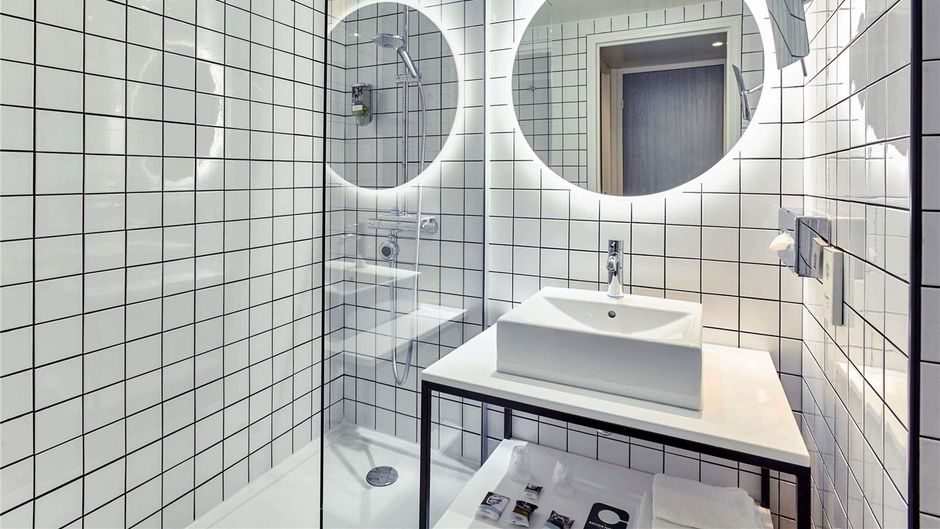 Mercure Paris La Defense Grande Arche Room