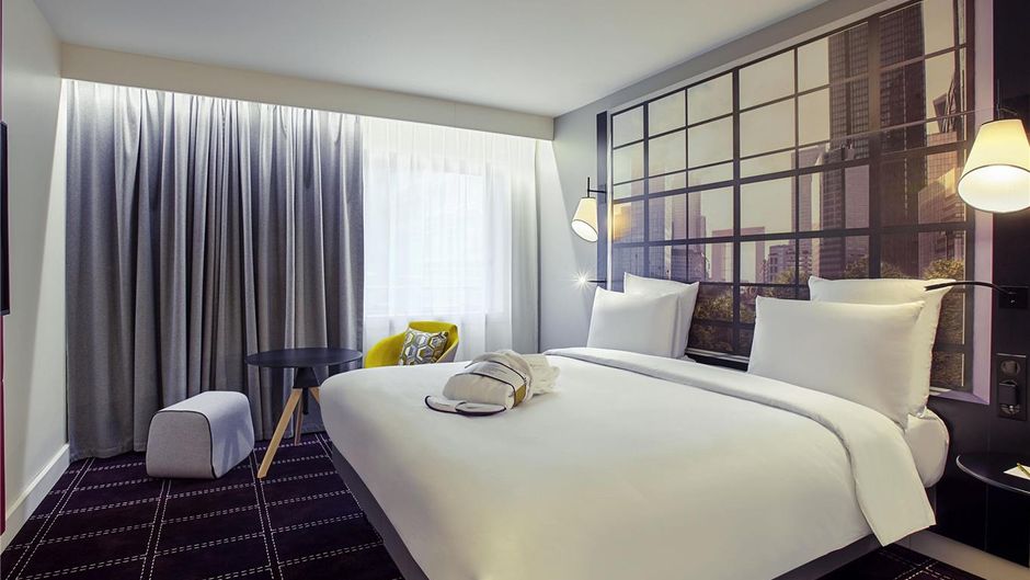 Mercure Paris La Defense Grande Arche Room