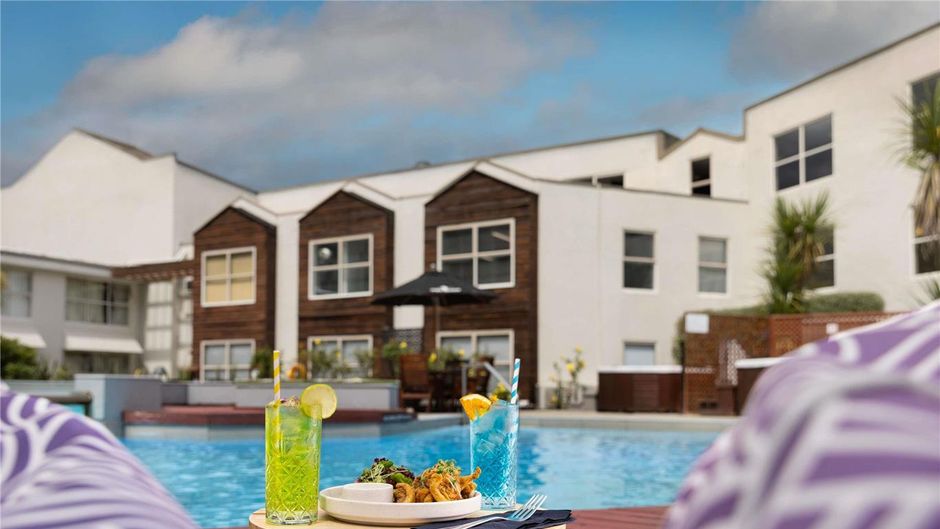 Mercure Resort Queenstown Pool