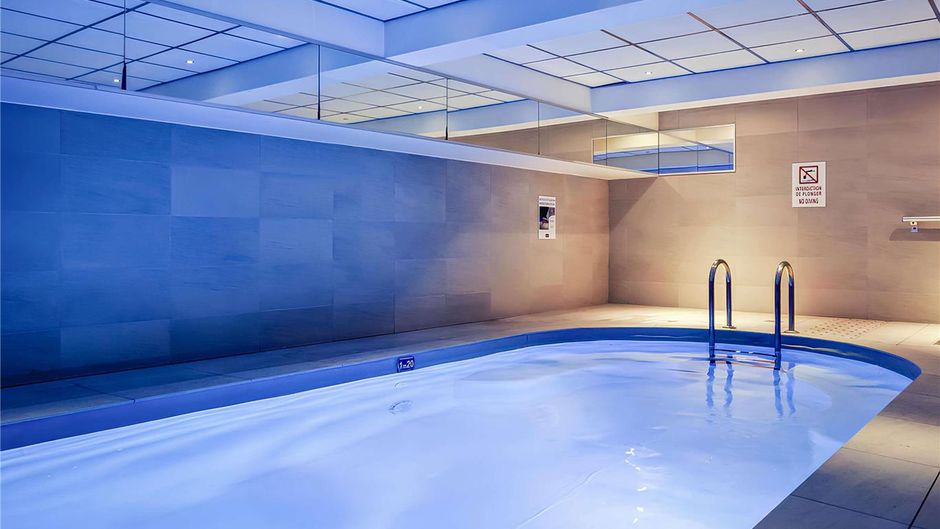 Mercure Grand Saxe Lafayette Hotel Pool