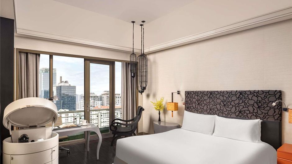 Sofitel Saigon Plaza Room