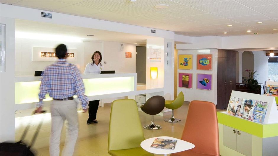 Ibis Styles Bordeaux Airport Exterior
