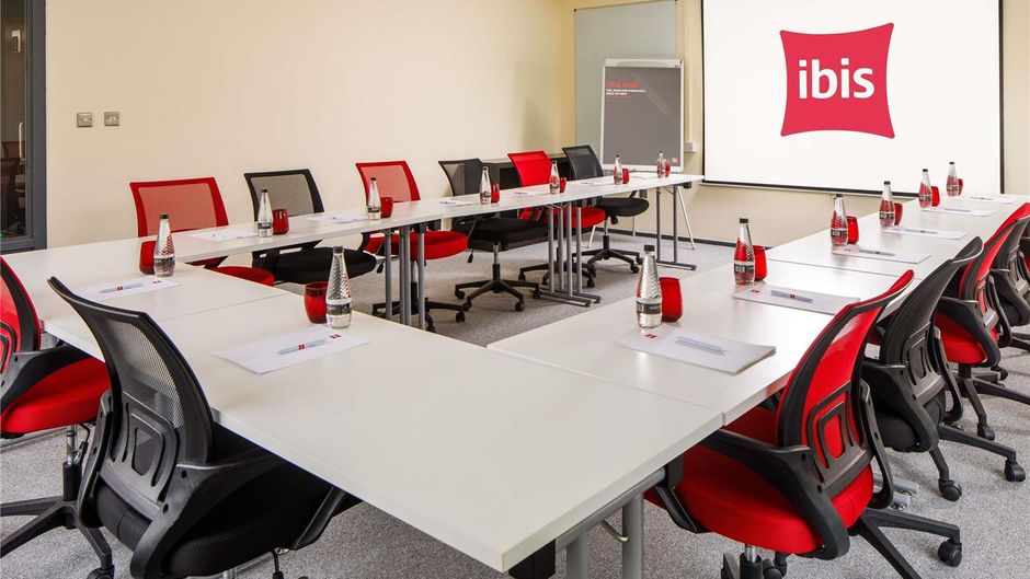 Ibis Coventry South Whitley Meeting