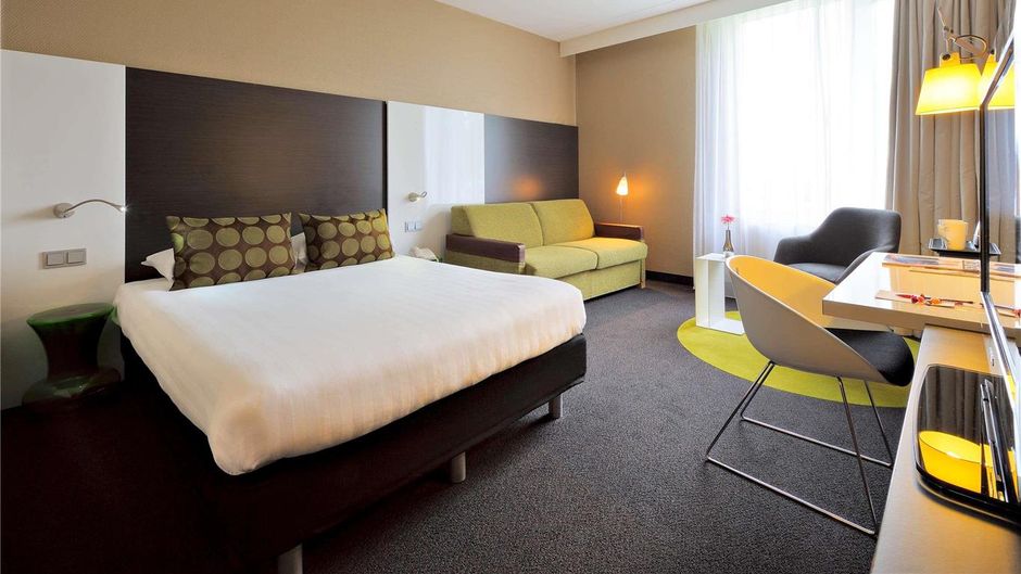 Mercure Hotel Zwolle Exterior