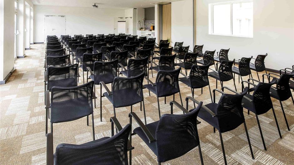 Ibis Cherbourg Meeting