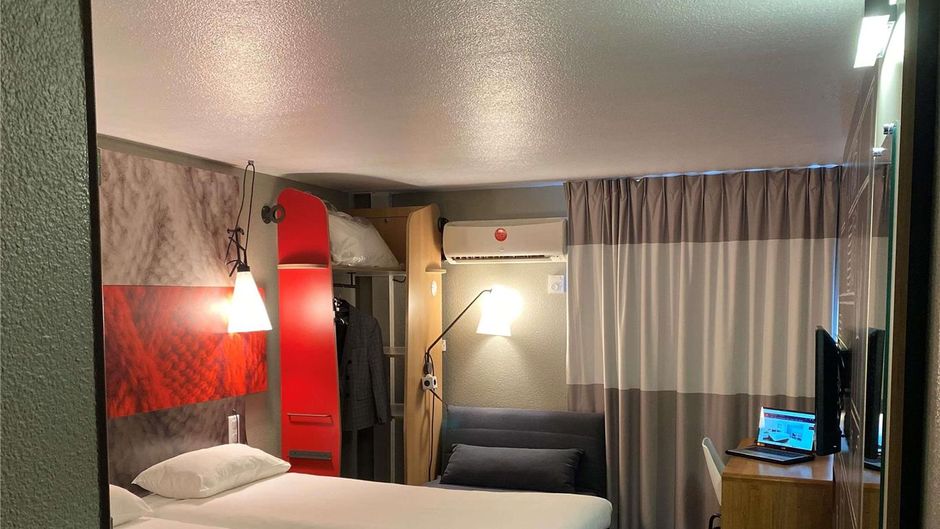Ibis Hotel Lyon Sud Room