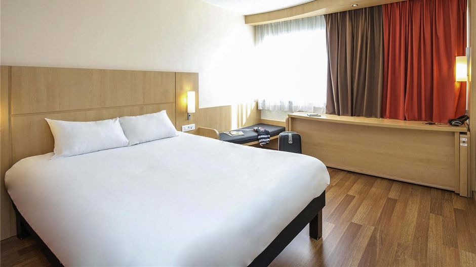 Hotel Ibis Cavaillon Room