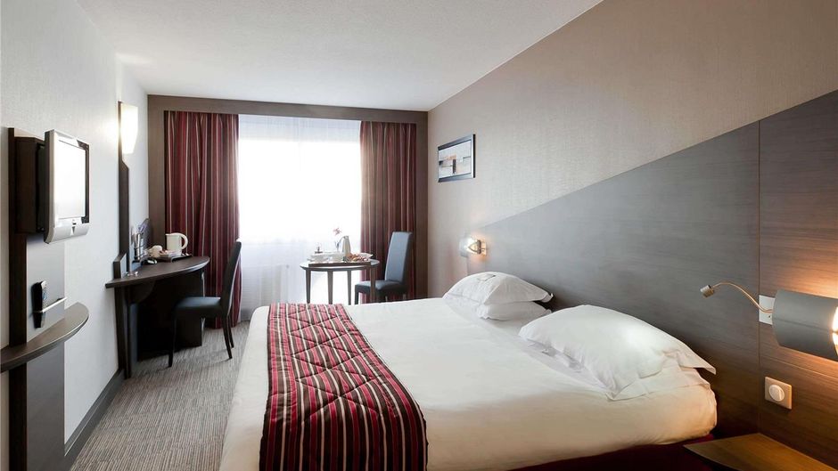 Mercure Vannes Le Port Room