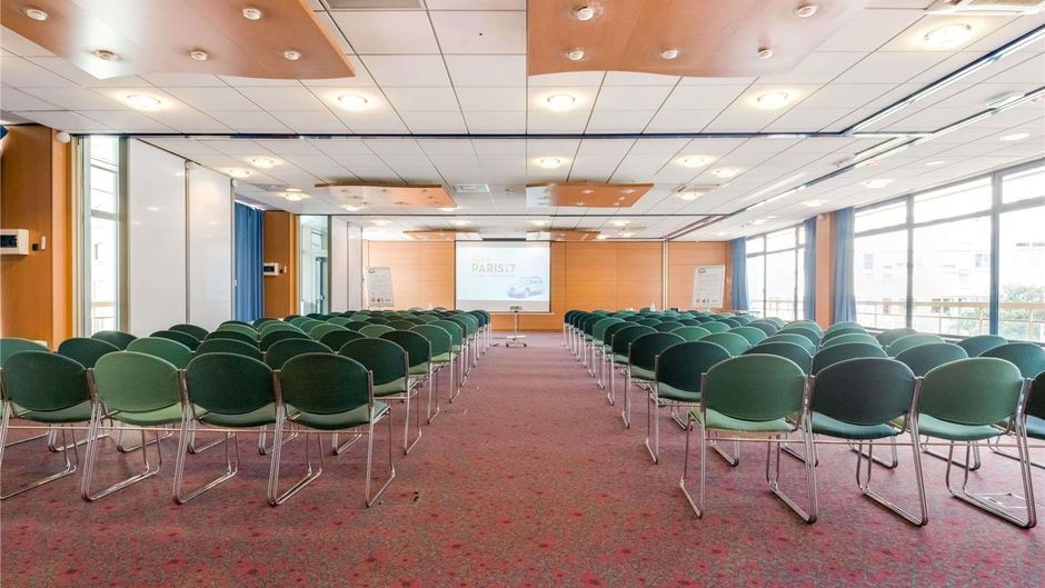 Ibis Paris 17 Clichy-Batignolles Meeting