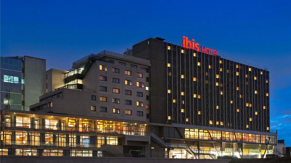 Ibis Paris 17 Clichy-Batignolles Exterior