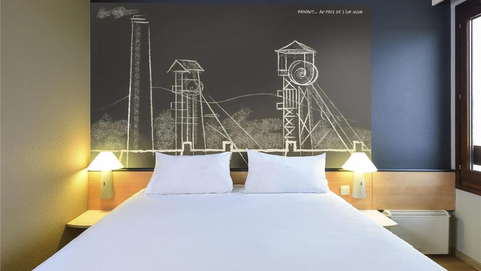 Ibis Charleroi Aeroport Room