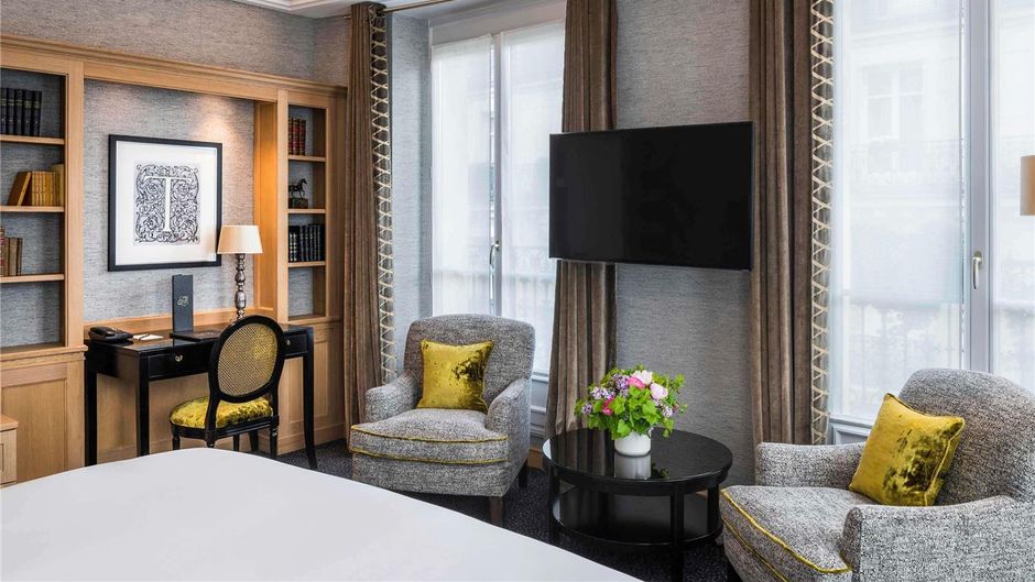Sofitel Paris Baltimore Tour Eiffel Suite