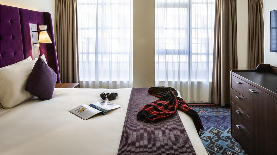 Mercure London Bankside Room