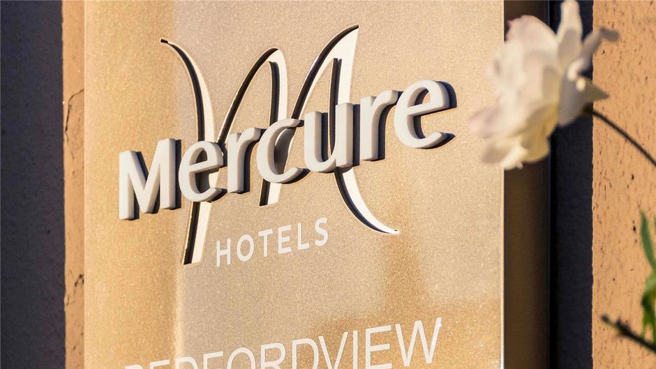 Mercure Hotel Suites Bedfordview Exterior