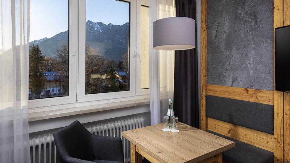 Mercure Garmisch-Partenkirchen Room