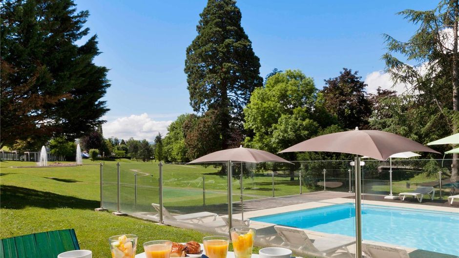 Ibis Styles Aix-les-Bains Domaine de Mar Pool