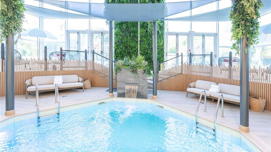 Mercure Grenoble President Pool