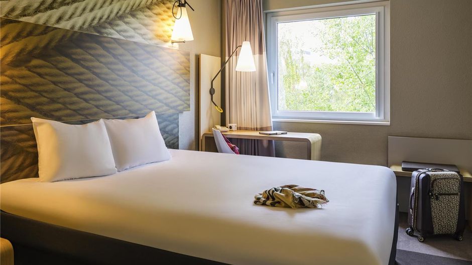 Ibis Zurich Messe Airport Room