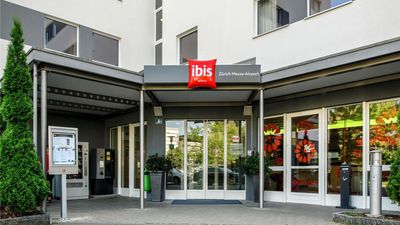 Ibis Zurich Messe Airport