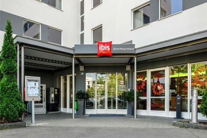 Ibis Zurich Messe Airport