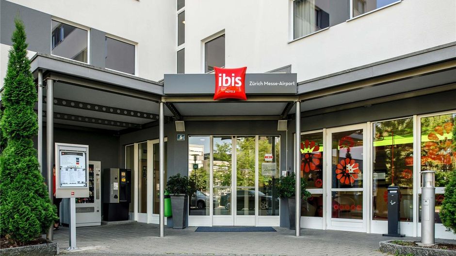 Ibis Zurich Messe Airport Exterior
