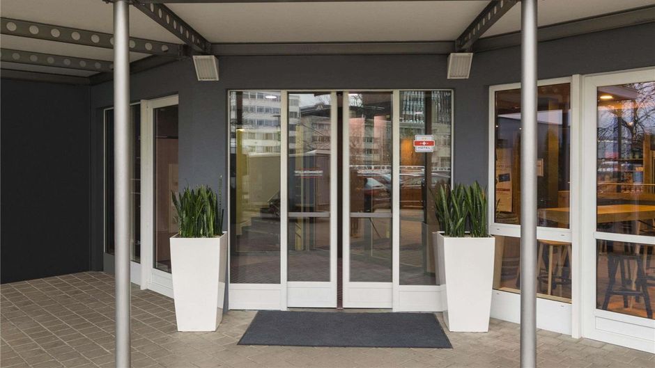 Ibis Zurich Messe Airport Exterior