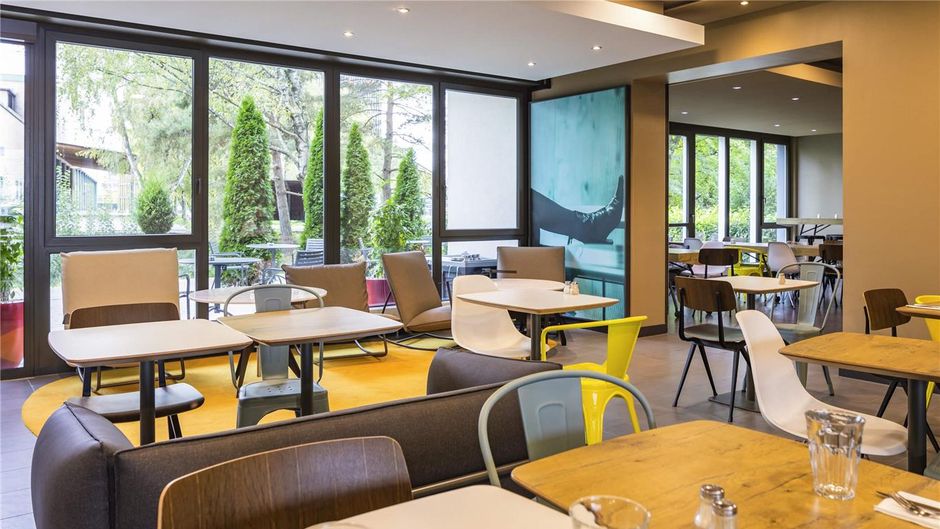 Ibis Zurich Messe Airport Restaurant