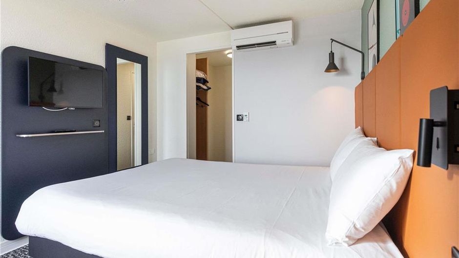 Hotel Ibis Granville Port de Plaisance Room