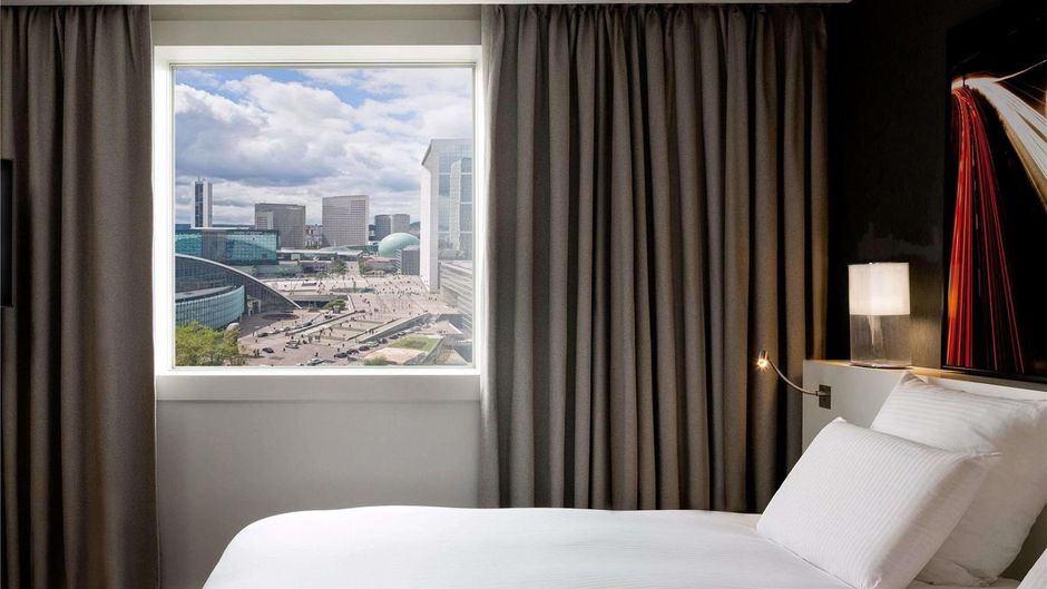 Pullman Paris La Defense Room