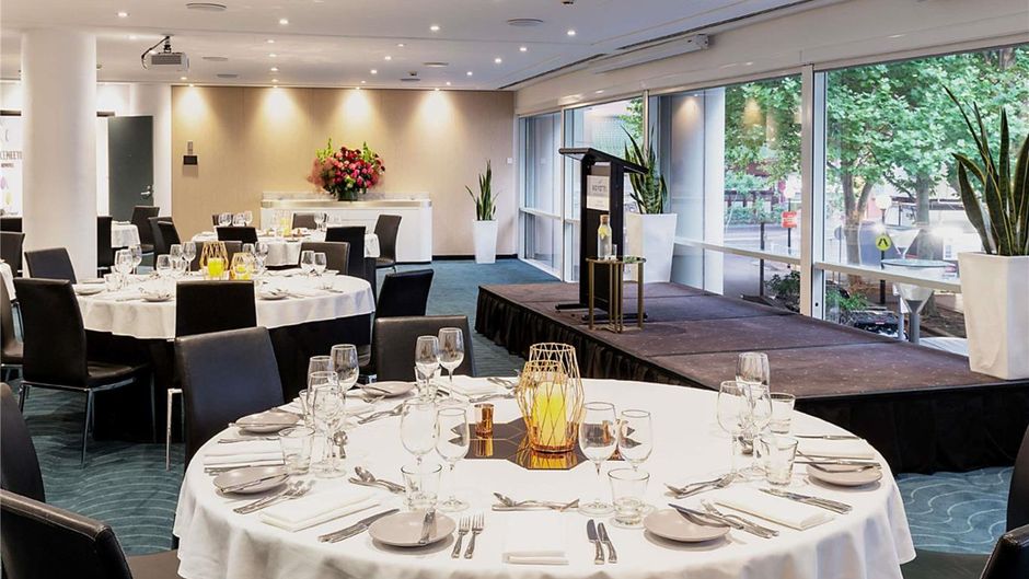 Novotel Sydney Darling Square Meeting