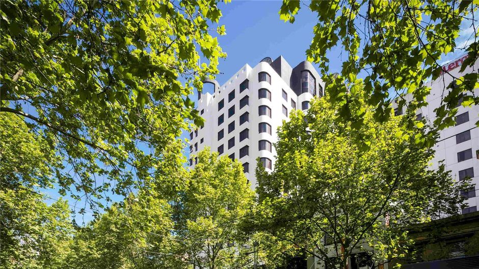 Pullman Melbourne City Centre Exterior