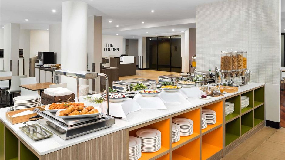 Mercure Welcome Melbourne Exterior