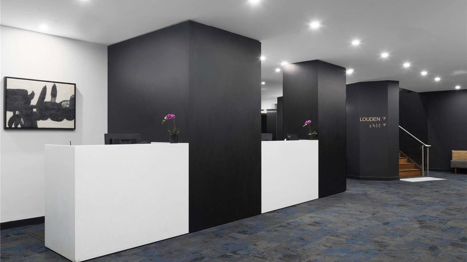 Mercure Welcome Melbourne Exterior