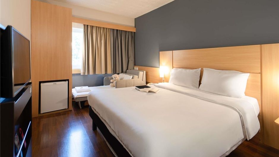 Ibis Paulinia Room