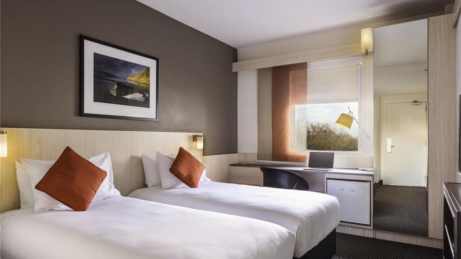 Ibis Auckland Ellerslie Room