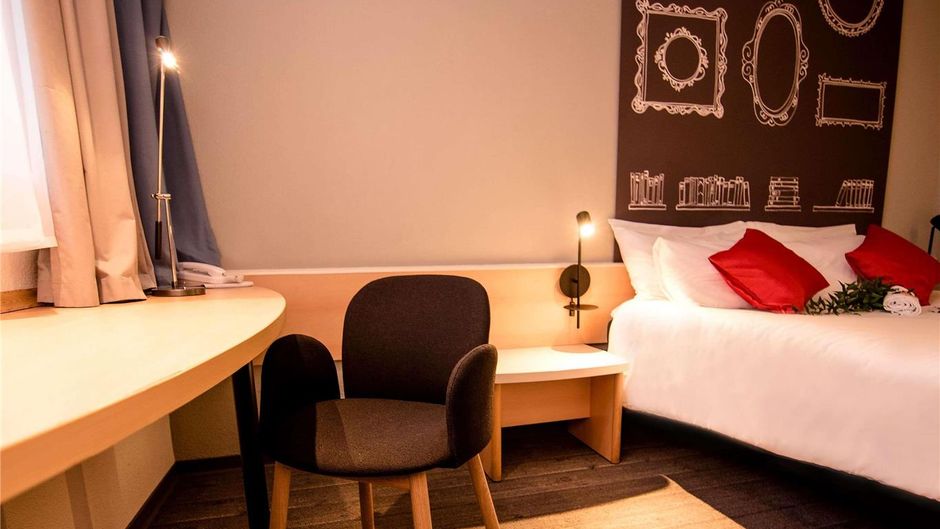 Ibis Poznan Stare Miasto Room