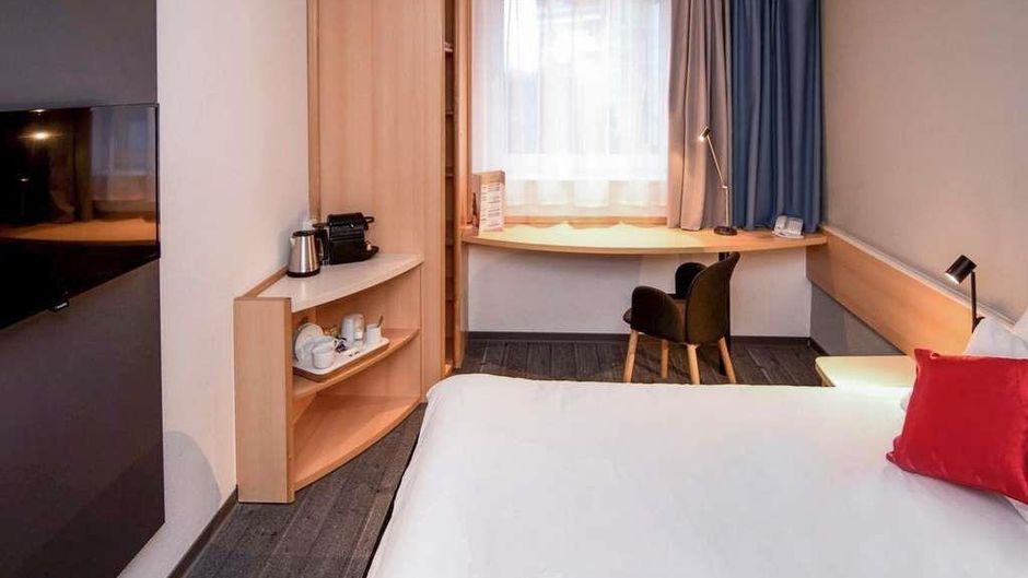 Ibis Poznan Stare Miasto Room