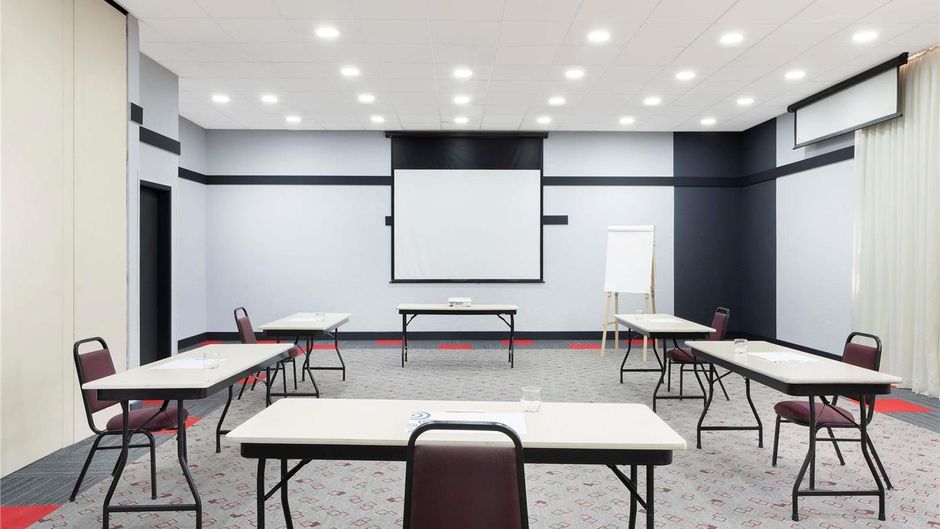 Ibis Sao Jose dos Campos Dutra Meeting