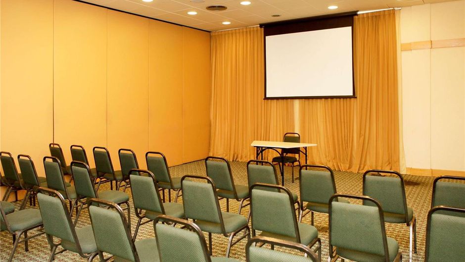 Ibis Sao Jose dos Campos Dutra Meeting