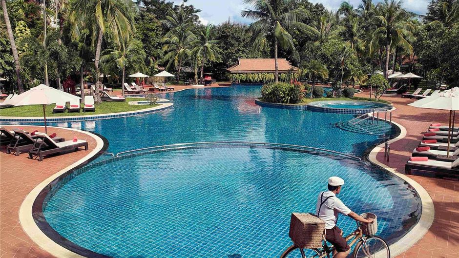 Sofitel Angkor Phokeethra Golf & Spa Pool