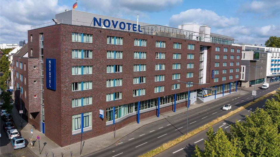 Novotel Hotel Koln City Exterior
