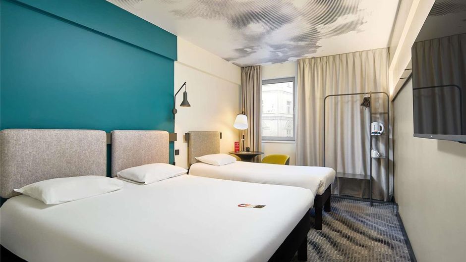 Ibis Praha Wenceslas Square Exterior