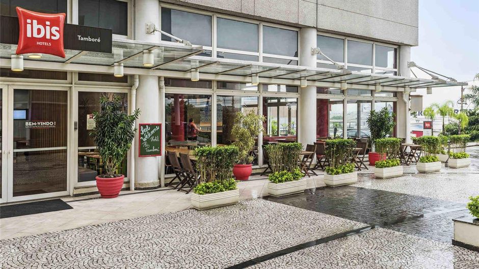 Ibis Tambore Exterior