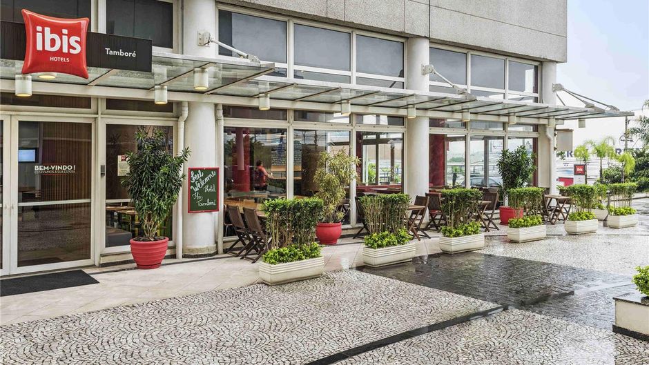 Ibis Tambore Exterior