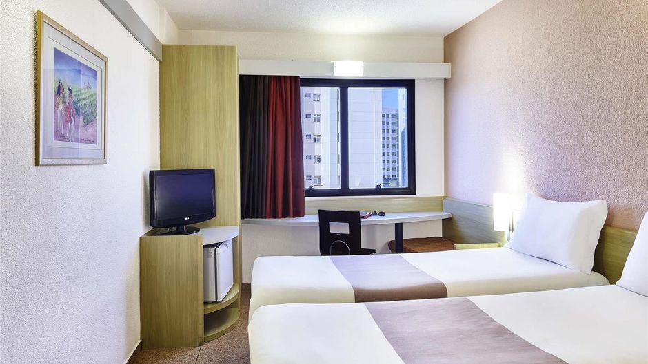 Ibis Taubate Room