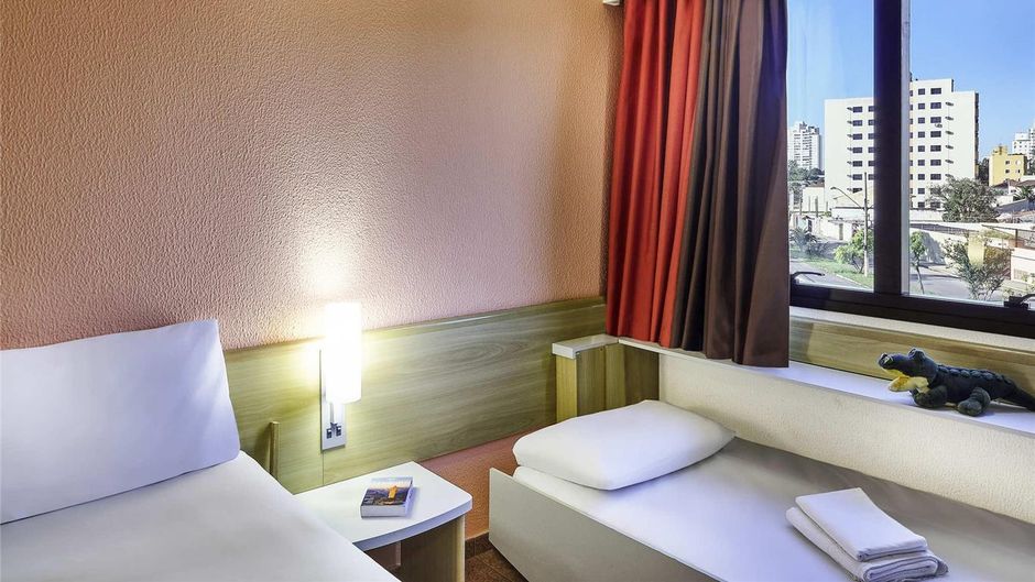 Ibis Taubate Room