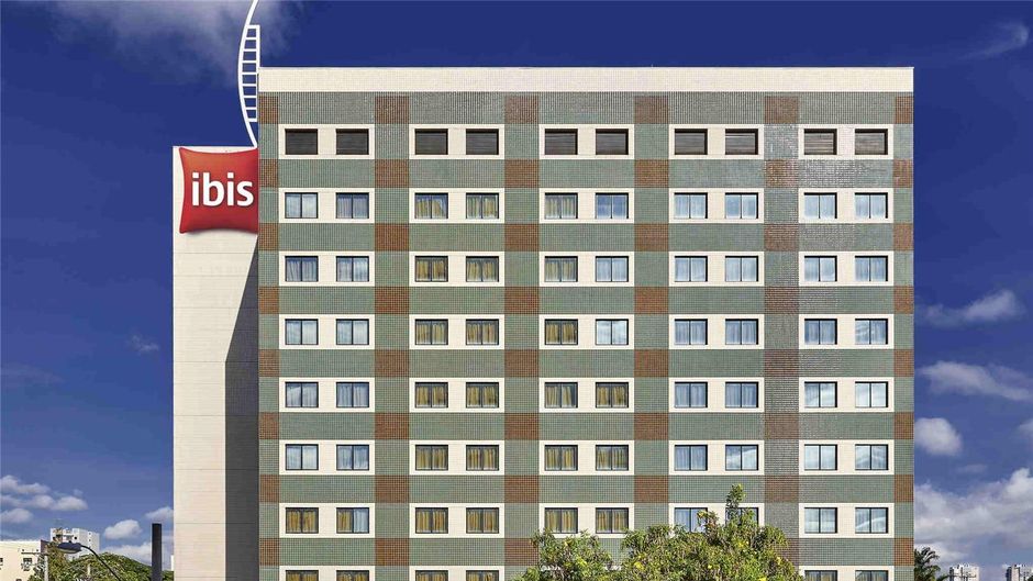 Ibis Taubate Exterior
